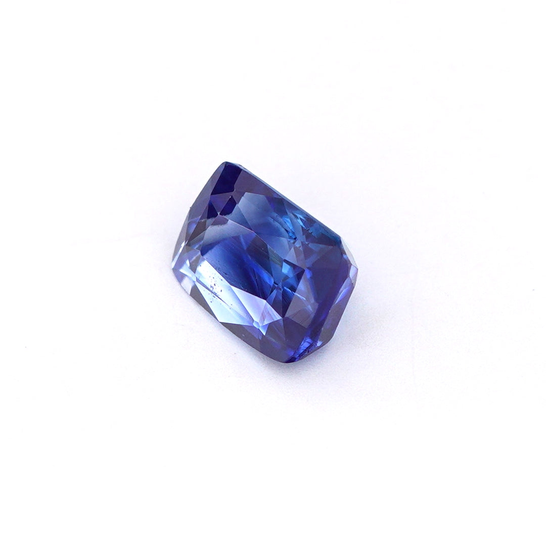 1.01 Ct Royal Blue Ceylon Sapphire
