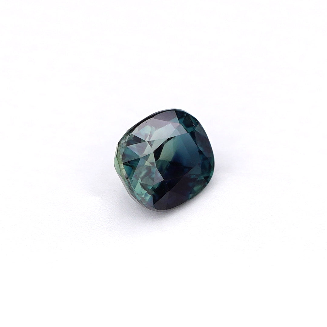 1.05 Ct Teal Sapphire Unheated